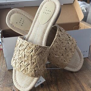 A New Day Beige Woven Slide Sandals nwt summer perfection